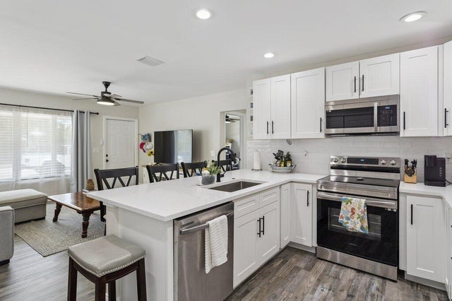 1 of 23 - 1625 N M Street, Lake Worth Beach, FL