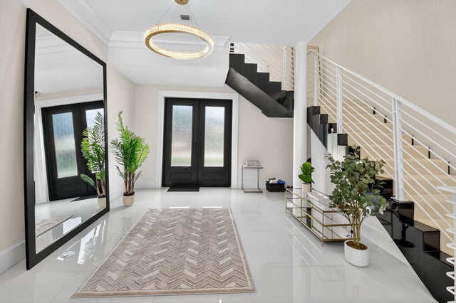 5 of 110 - 11938 N Lake Drive, Boynton Beach, FL