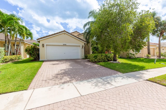 1 of 22 - 10746 Oak Bend Way, Wellington, FL