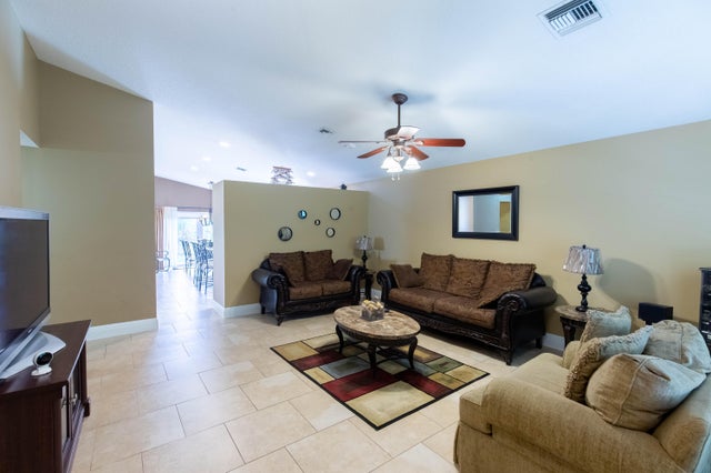 4 of 22 - 10746 Oak Bend Way, Wellington, FL
