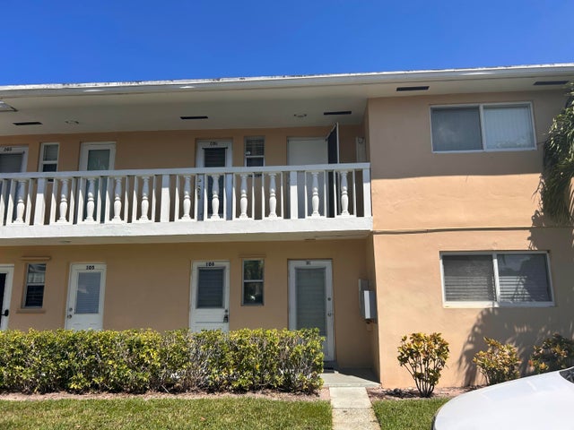 1 of 6 - 2214 Ne 1st Way #106, Boynton Beach, FL