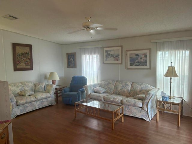 5 of 26 - 6523 Spanish Lakes Blvd, Fort Pierce, FL