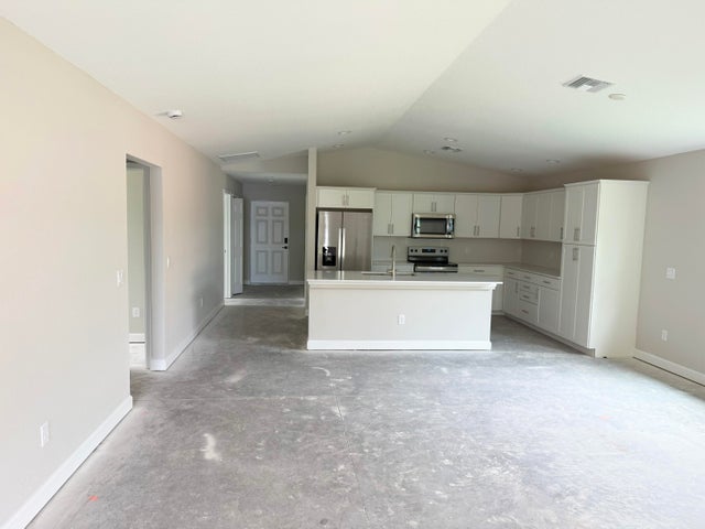 5 of 18 - 141 Mediterranean Boulevard N, Port Saint Lucie, FL