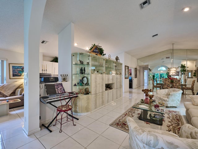 3 of 25 - 9758 Harbour Lake Circle, Boynton Beach, FL