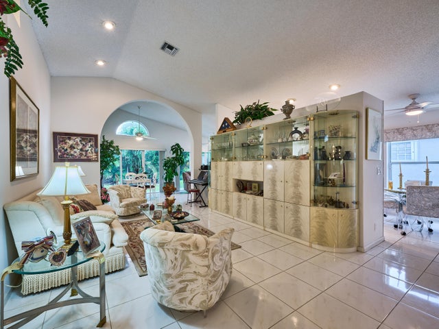 4 of 25 - 9758 Harbour Lake Circle, Boynton Beach, FL