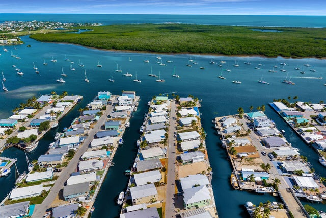 1 of 35 - 779 26th Street, Marathon, FL