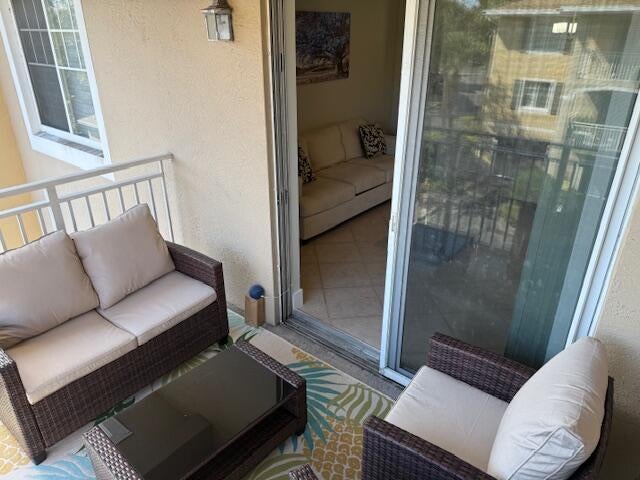 5 of 28 - 6400 Emerald Dunes Drive #301, West Palm Beach, FL