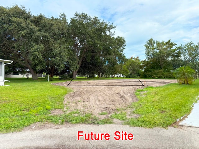 3 of 12 - 31 Florida Way, Port Saint Lucie, FL