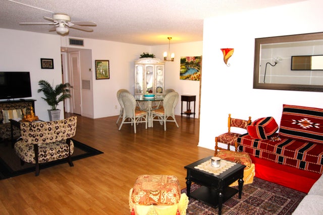 5 of 12 - 1045 E Circle Terrace #b, Delray Beach, FL
