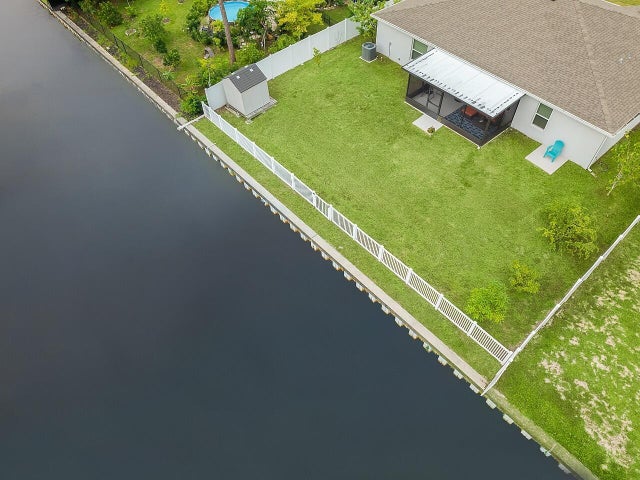 507 Wimbrow Dr, Sebastian