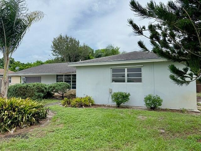2 of 16 - 2400 Bimini Drive, West Palm Beach, FL