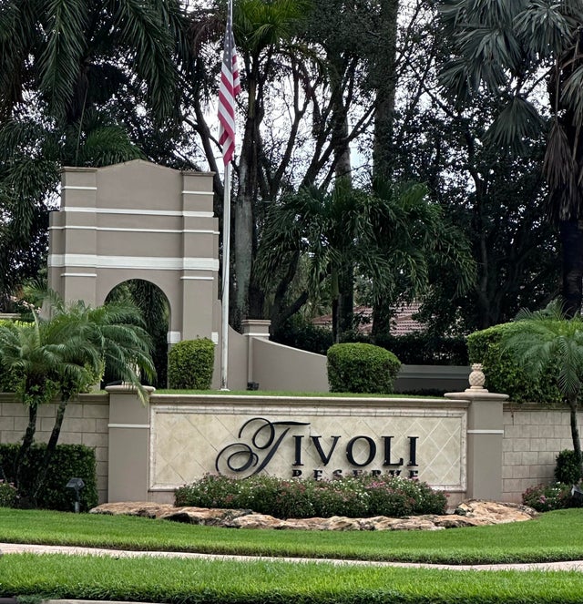 3 of 28 - 8041 E Via Grande, Boynton Beach, FL