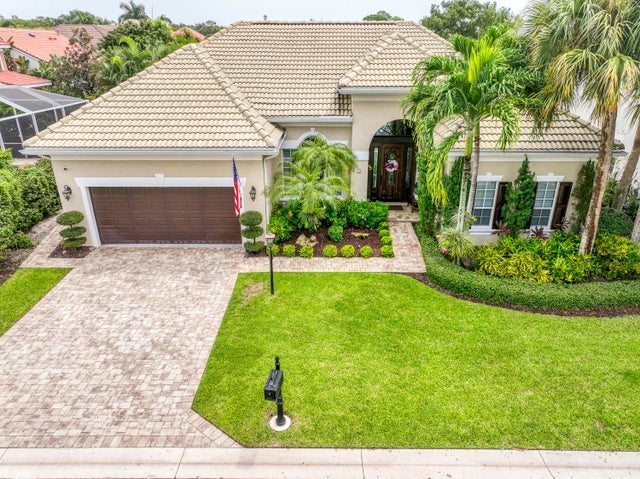 2 of 42 - 144 Oakwood Lane, Palm Beach Gardens, FL