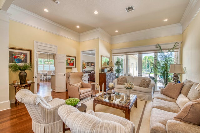 5 of 42 - 144 Oakwood Lane, Palm Beach Gardens, FL