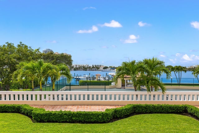5 of 34 - 150 Bradley Place #112, Palm Beach, FL