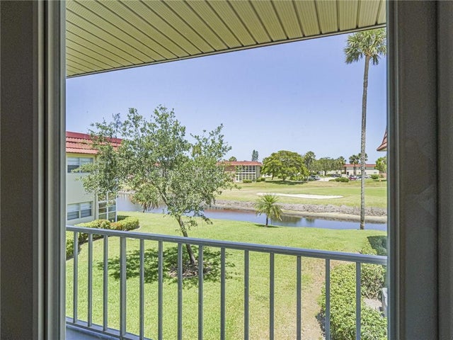 5 of 36 - 66 Woodland Drive #203, Vero Beach, FL