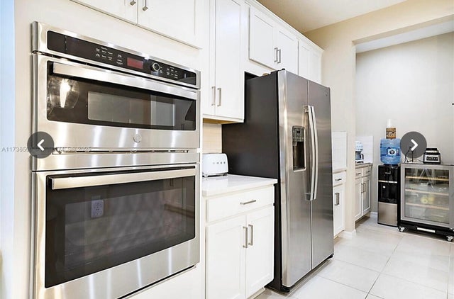 5 of 29 - 545 Se Ranch Oak Circle, Port Saint Lucie, FL