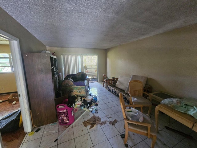 2 of 23 - 601 S State Road 7 #2c, Margate, FL