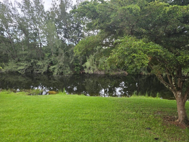 4 of 22 - 140 Lake Meryl Drive #233, West Palm Beach, FL