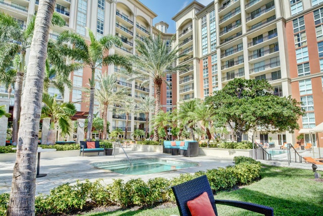 3 of 4 - 550 Okeechobee Boulevard #522, West Palm Beach, FL