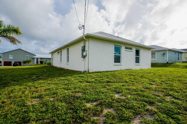 5 of 29 - 224 16th Place Sw, Vero Beach, FL