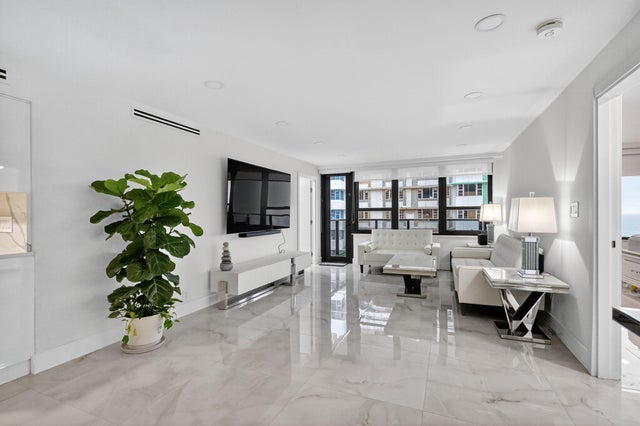 2 of 37 - 5225 Collins Avenue #1408, Miami Beach, FL
