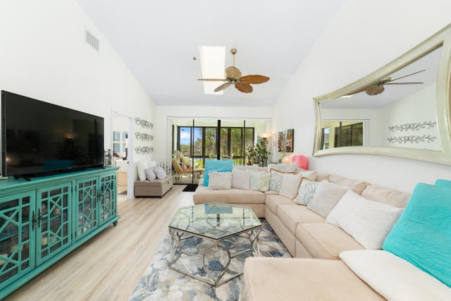 4 of 47 - 6121 Se Landing Way #12, Stuart, FL