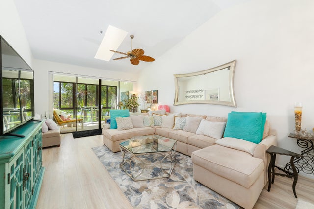5 of 47 - 6121 Se Landing Way #12, Stuart, FL