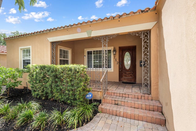 5 of 36 - 712 Se 11th Court, Fort Lauderdale, FL