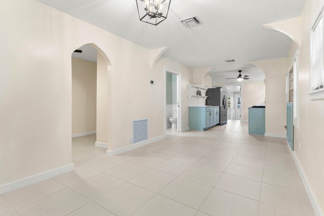 5 of 26 - 409 S M Street, Lake Worth Beach, FL