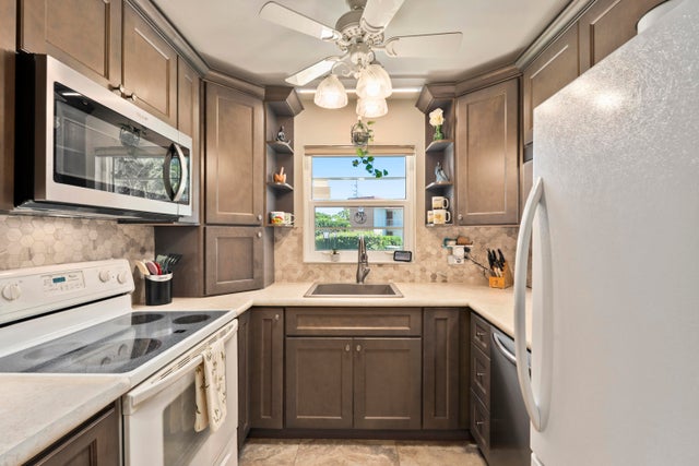 5 of 44 - 2600 Se Ocean Boulevard #jj-9, Stuart, FL
