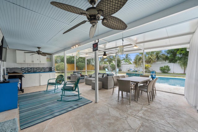 3 of 38 - 814 W Kalmia Drive, Lake Park, FL