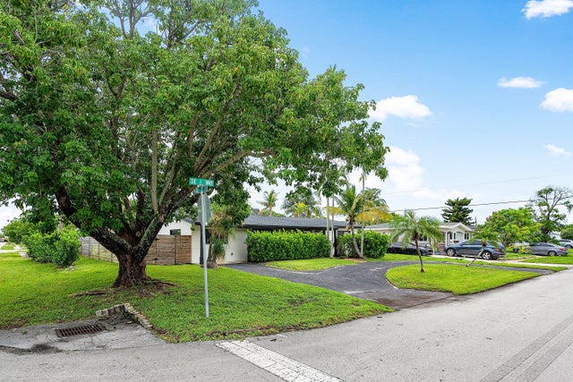 2 of 38 - 1300 Se 1st Way, Deerfield Beach, FL