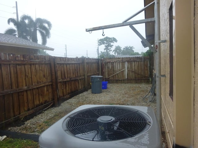 4 of 25 - 4958 Dolphin Drive, Lake Worth, FL