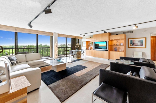 2 of 60 - 2480 Presidential Way #603, West Palm Beach, FL