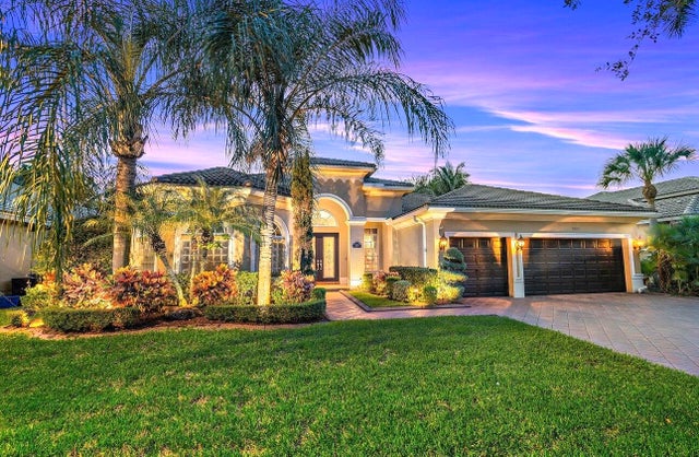 2 of 32 - 10625 Oak Meadow Lane, Lake Worth, FL