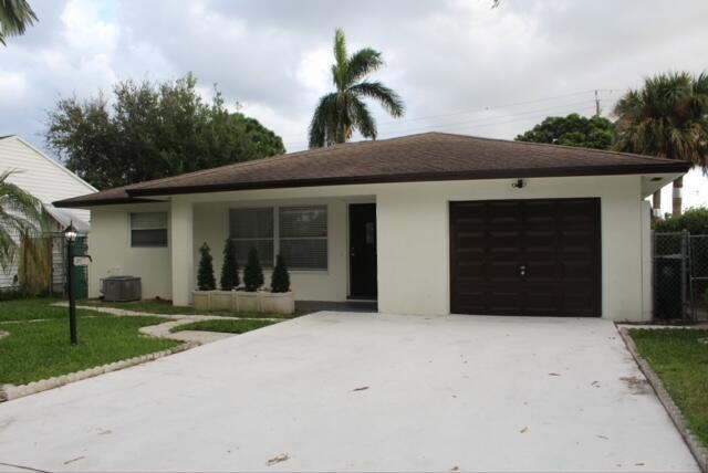 1 of 24 - 907 18th Avenue N, Lake Worth Beach, FL