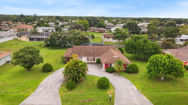 553 Se Floresta Drive, Port Saint Lucie