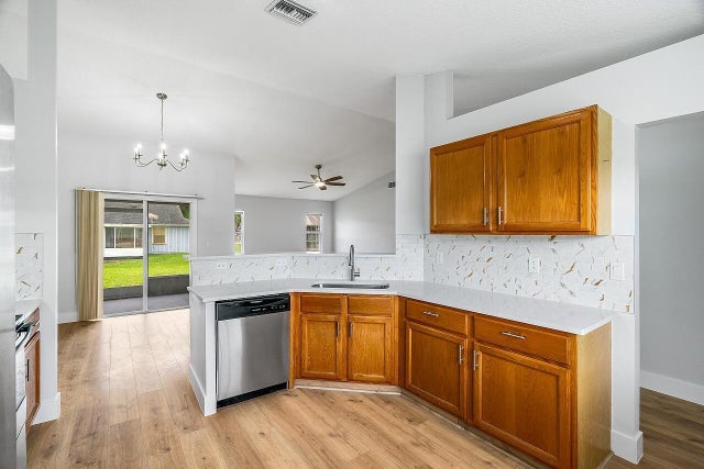 2 of 38 - 1118 9th Square, Vero Beach, FL
