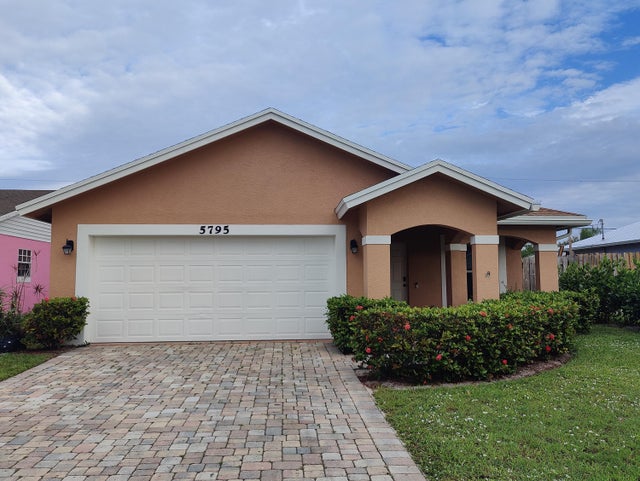 1 of 24 - 5795 Se Mitzi Lane, Stuart, FL