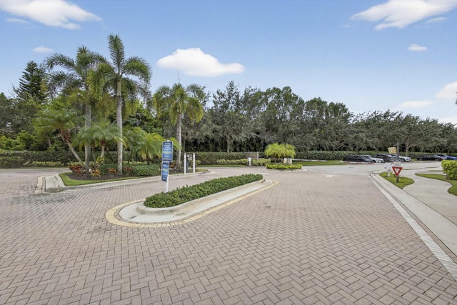 4 of 76 - 10348 Wellington Parc Drive, Wellington, FL