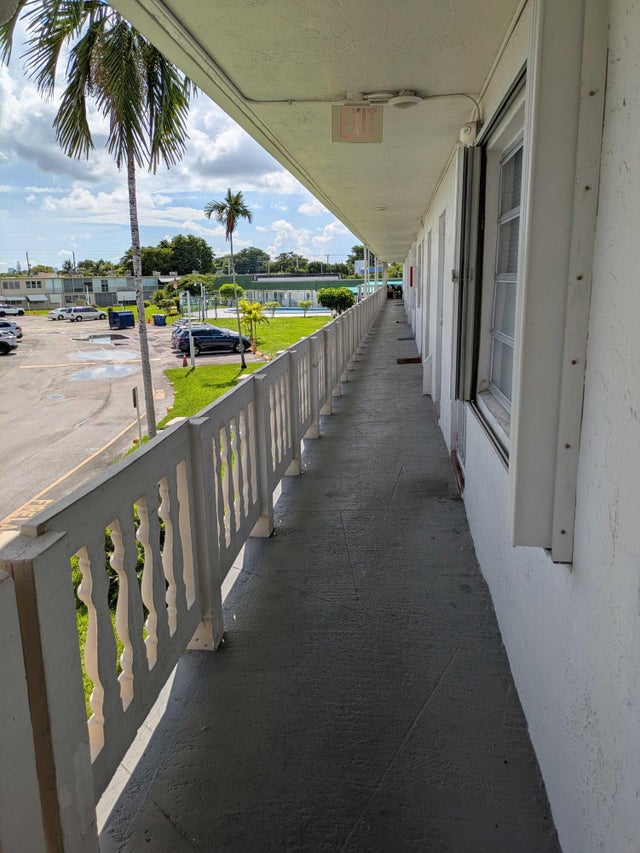 4 of 30 - 20120 Ne 2nd Avenue #w20, Miami Gardens, FL