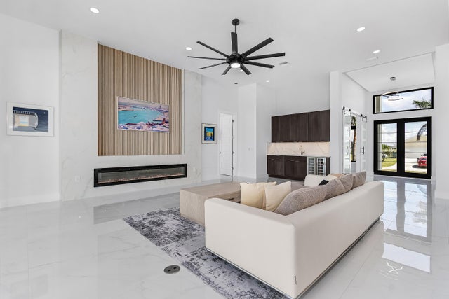 4 of 19 - 4240 Nw 33rd Lane, Cape Coral, FL