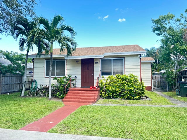 1 of 5 - 225 Ne 13th Street, Delray Beach, FL