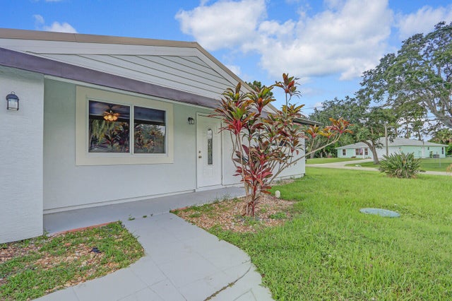 4 of 27 - 119 Se Camino Street, Port Saint Lucie, FL