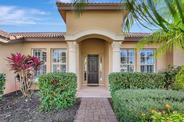 2 of 47 - 827 Sw Grand Reserves Boulevard, Port Saint Lucie, FL