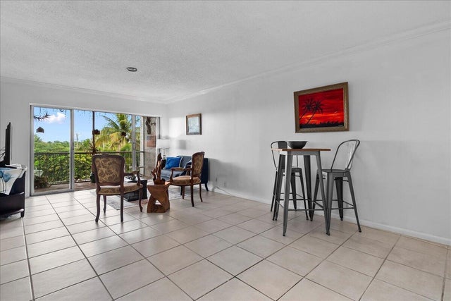 3 of 29 - 505 Spencer Drive #208, West Palm Beach, FL