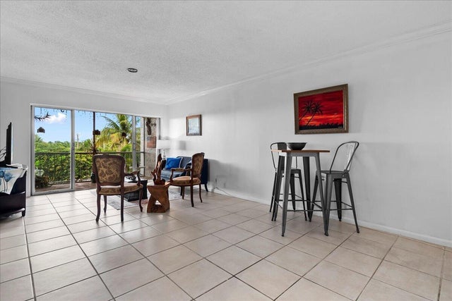 4 of 29 - 505 Spencer Drive #208, West Palm Beach, FL