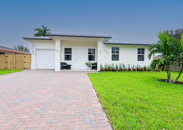 1 of 38 - 3798 Coconut Road, Palm Springs, FL