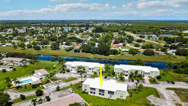 3 of 40 - 2129 Se Wild Meadow Circle, Port Saint Lucie, FL